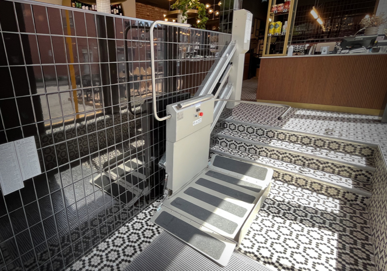 indoor-inclined-platform-lift